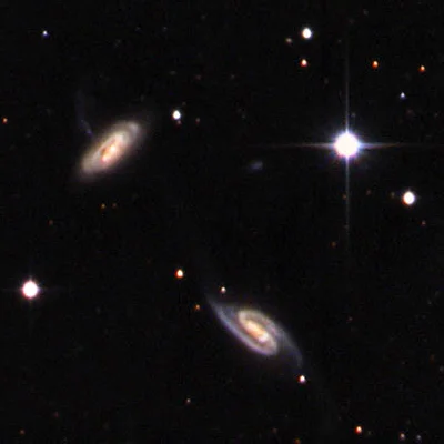 Arp 285